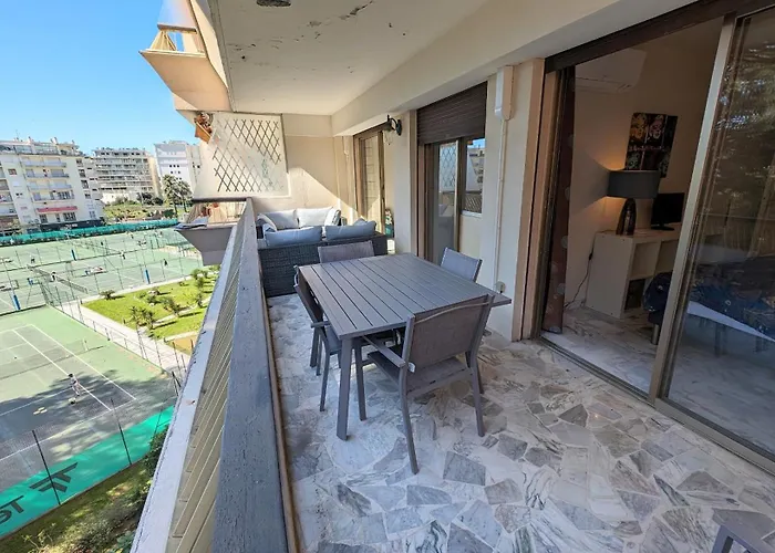 Lacour7 Palmes Dproperties * كان