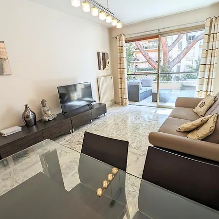 Lacour7 Palmes Dproperties Cannes