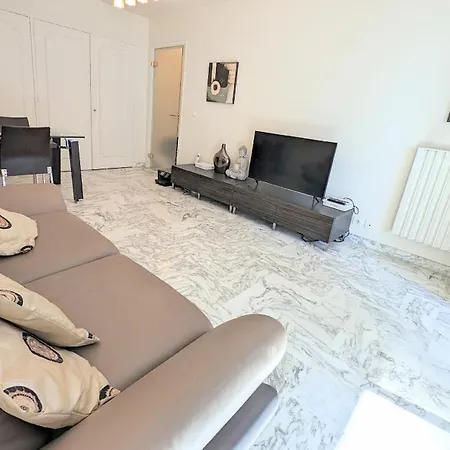 Lacour7 Palmes Dproperties